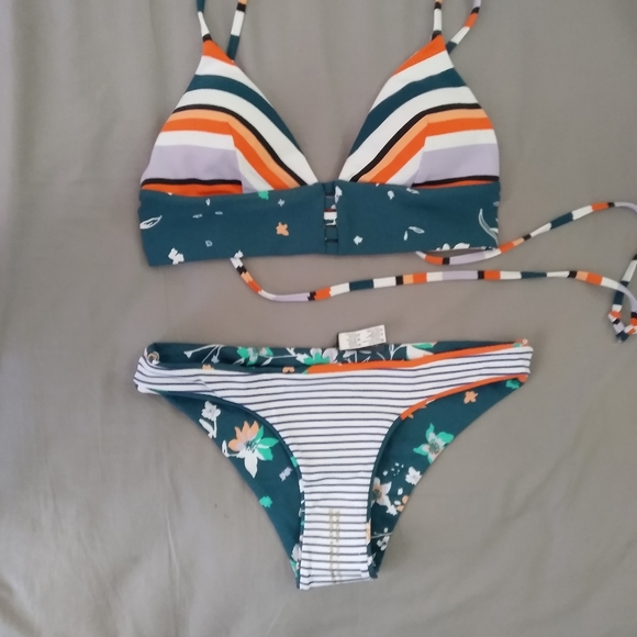 Maaji bikini top - Picture 2 of 8